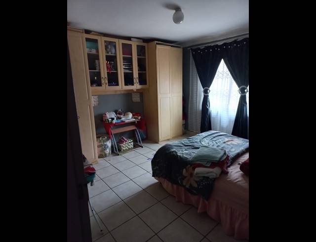 7 BEDROOM FREESTANDING FOR SALE IN NORTHDALE